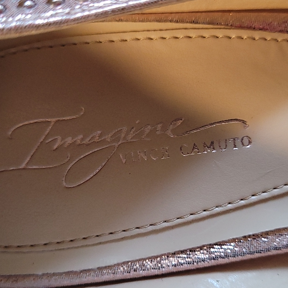 Shoes - Picture 4 of 4